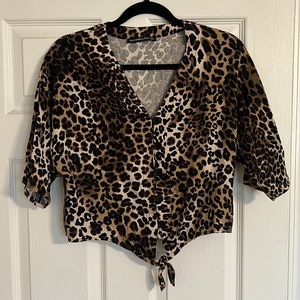 Abercrombie and Fitch cheetah, print button-down crop blouse, size extra small